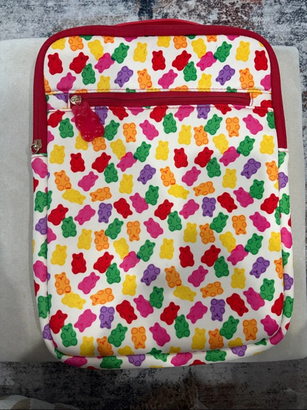 Laptop Sleeve with Multicolor Gummy Bear Pattern (White Base)